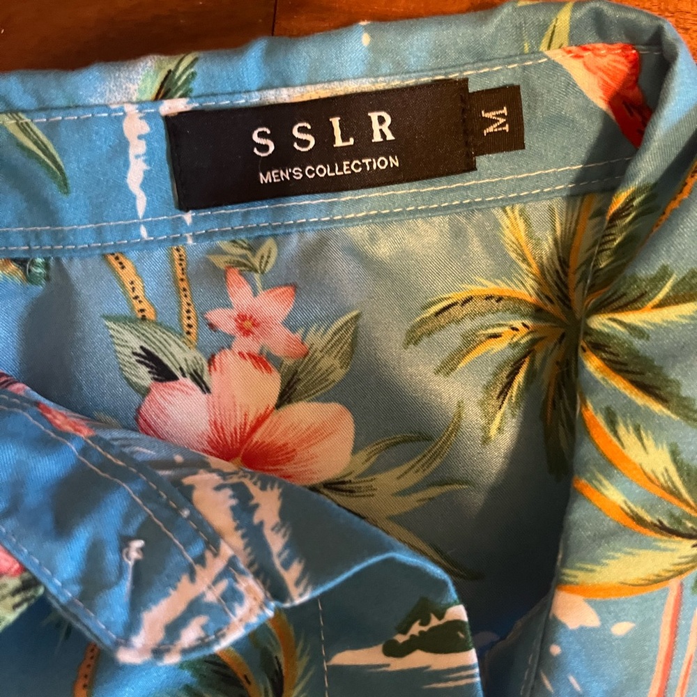 SSLR Hawaiian shirt size med EUC (421)